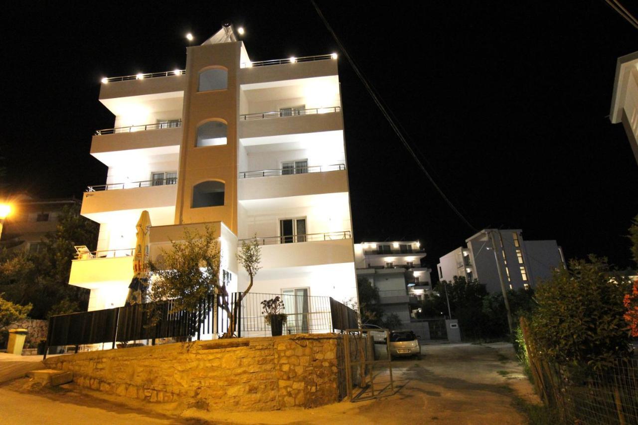 Hotel Villa Adrian Ksamil Exterior photo